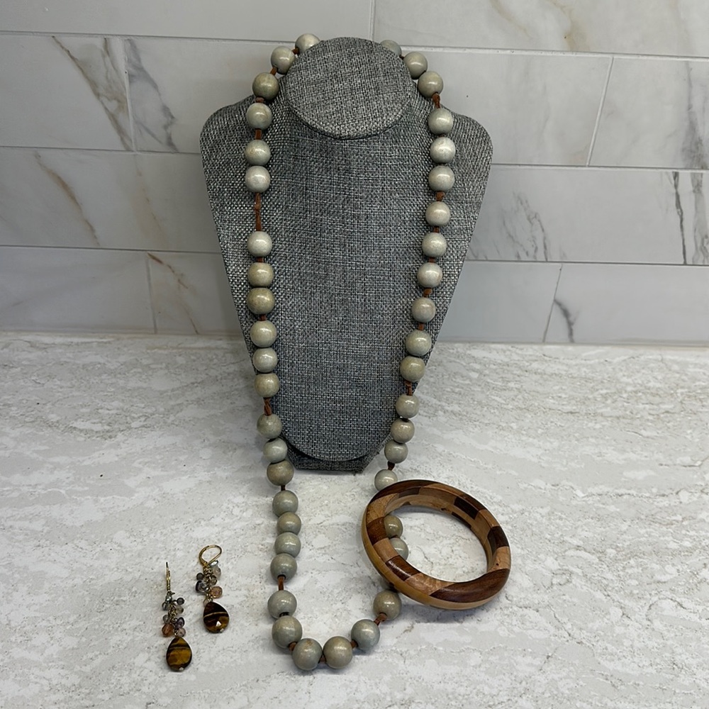 3 piece wood bead, wood bracelet and earring set.